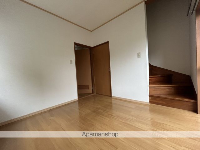 パールハイツ山崎の内装写真