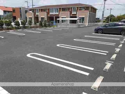 ノーブルＡ[1R/32.9m2]の駐車場