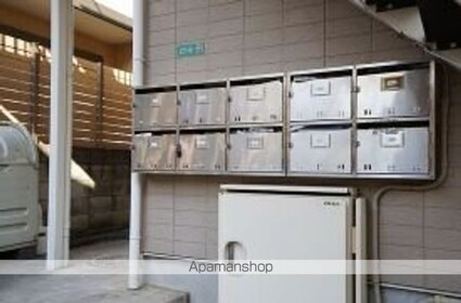 東京都練馬区関町南２丁目[1R/19.87m2]のエントランス1