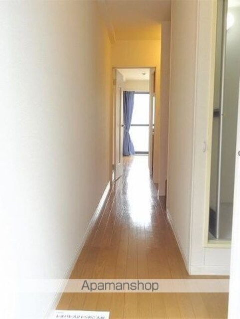 レオパレスクール[2DK/49.68m2]の玄関