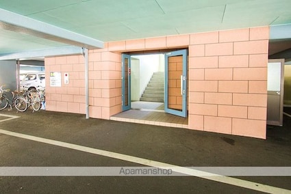 アイ・アイマンション[3LDK/64.8m2]の外観5