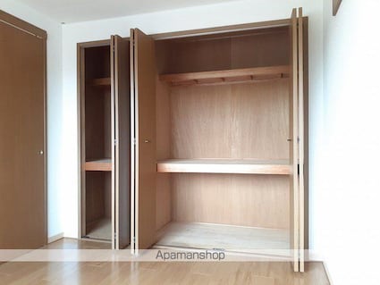 メゾン・ノーブルⅡ[2LDK/63.19m2]の収納