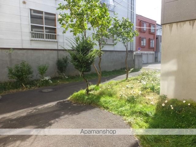 コテージ南郷通の外観写真