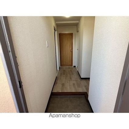 メゾンパトラージュ[2LDK/57m2]の玄関