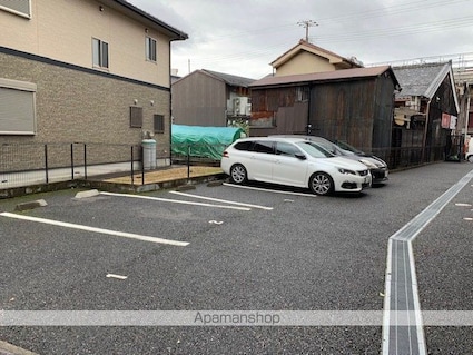 セジュールジュン[1LDK/33.12m2]の駐車場2