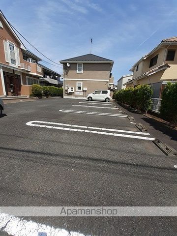 【あきる野市雨間のアパートの写真】