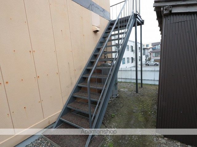 白瀬アパートBの玄関写真