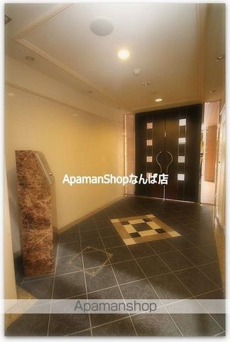 エスキュート平野町の玄関写真
