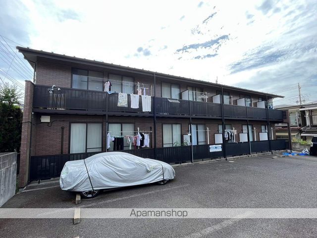 アンプルール ブワ レジェンドの外観写真