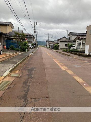 アゼリアガーデンの周辺写真