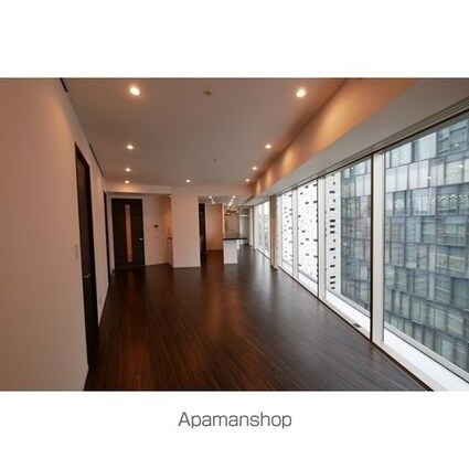 コンフォリア新宿イーストサイドタワー[2LDK/85.64m2]のその他内装1