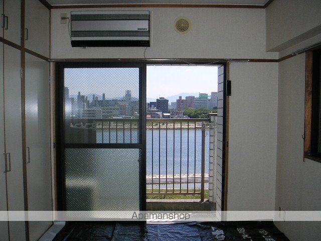 鯉松園ビルの内装写真