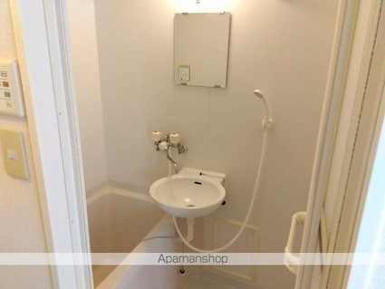 香川県坂出市久米町２丁目[1K/21.81m2]のバス