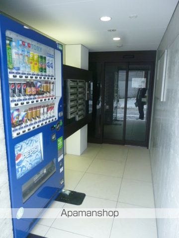 ラフィネ北円山の玄関写真