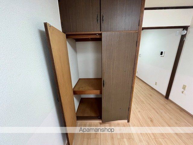 コーポ室本の内装写真