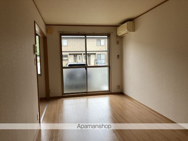 リースランド仁保津タウン E棟の内装写真