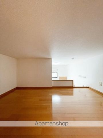 ピュア高宮参番館の内装写真