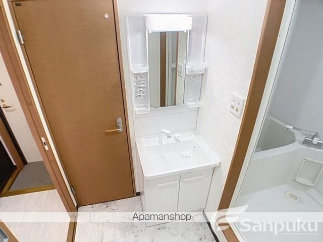 ノイシュロス久万ノ台の内装写真