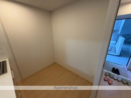 滋賀県草津市大路１丁目[1LDK/46.98m2]の内装2