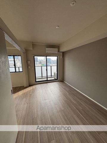 URBANGRANDESHINOSAKAの内装写真