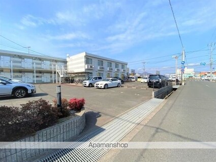レオパレス東手城[1K/22.02m2]の駐車場1