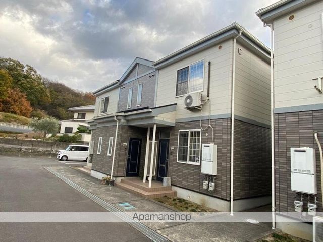 サンブリーゼ東山 Cの外観写真