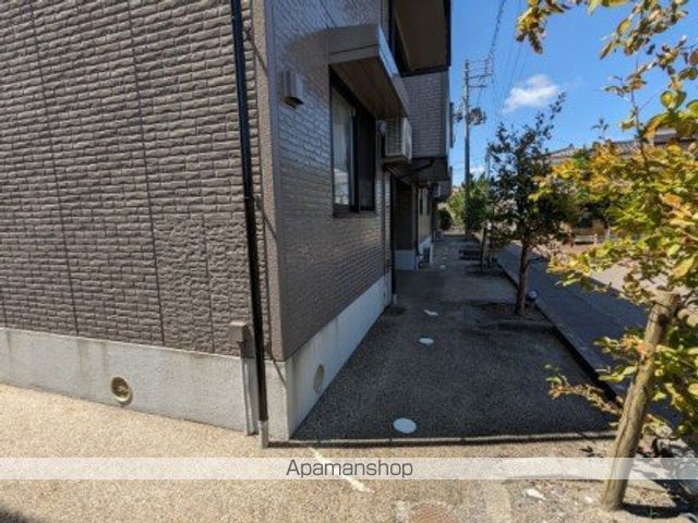 ロイヤルタウン松崎 ABの外観写真