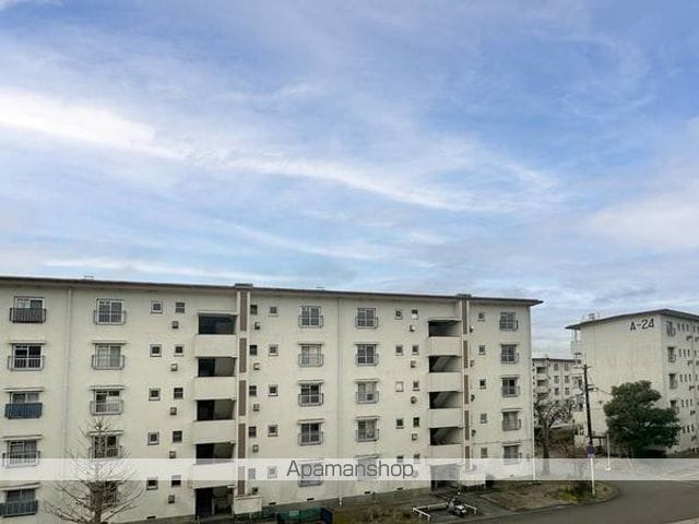 ビレッジハウス鳴滝19号棟の外観写真
