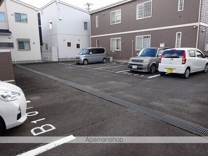 宮城県仙台市若林区荒井７丁目[2DK/54.76m2]の駐車場