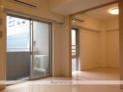 東京都世田谷区用賀２丁目[1LDK/41.8m2]のリビング・居間1