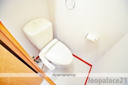 レオパレスＮＡＫＡＢＵＳＡ[1K/23.61m2]のトイレ