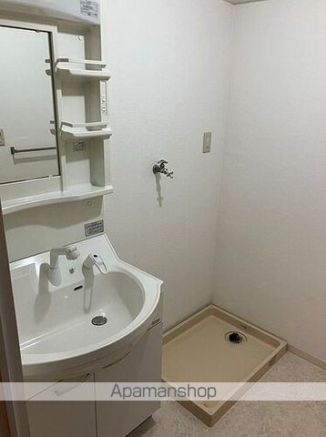 ライオンズマンション新高島平の内装写真