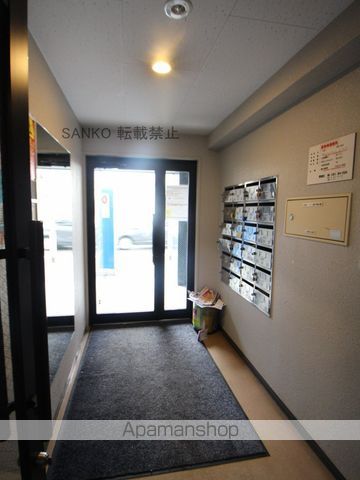 フィオーレ参番館の玄関写真