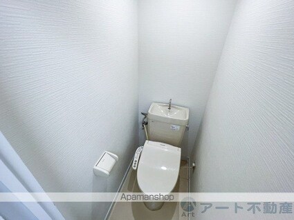 アルト雄郡　東棟[1R/22.9m2]のトイレ