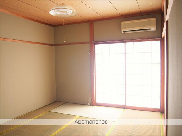 ハイツ唐沢2の内装写真