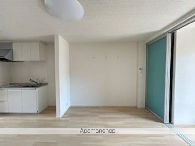 エヴァファーストの内装写真