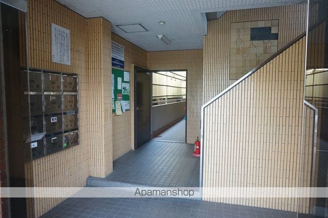 サンエス原田の玄関写真