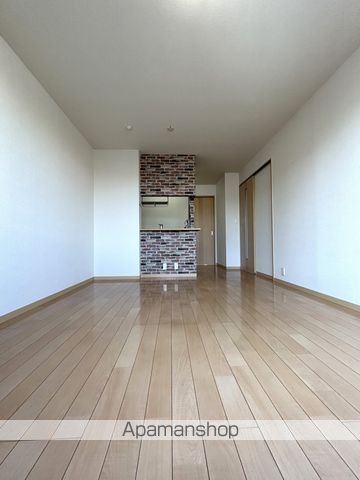 ファミーユ東貝塚の内装写真