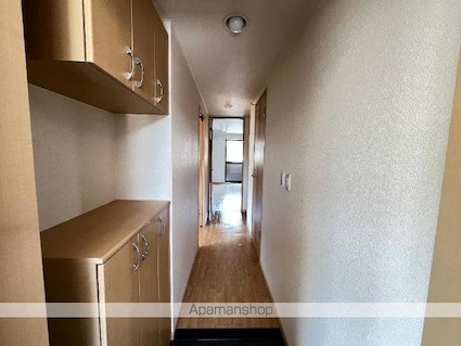 フレーブⅡ[1LDK/44.95m2]の玄関