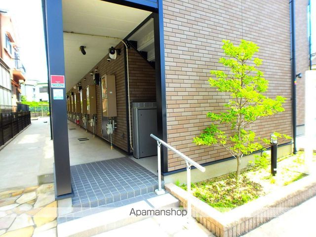 レオネクスト長尾台の玄関写真