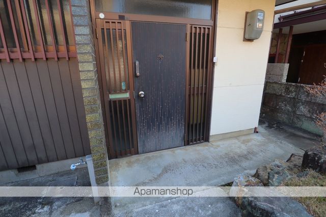岐阜市 2階建 築61年の玄関写真