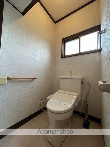 桂岡町6ー15貸家の内装写真