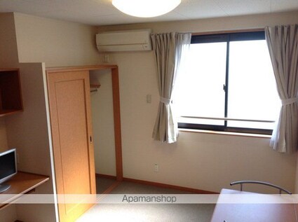 レオパレスアヴニール八幡[1K/28.02m2]のリビング・居間