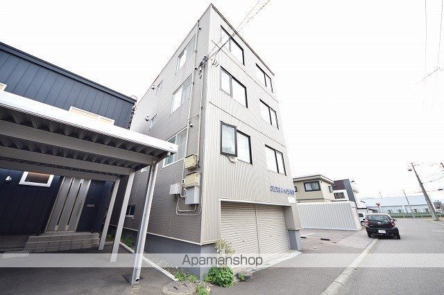 クリスタルハイツ栄町の外観写真