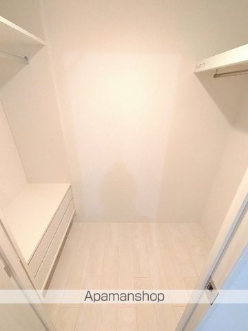 スプランディッド大阪EASTの内装写真