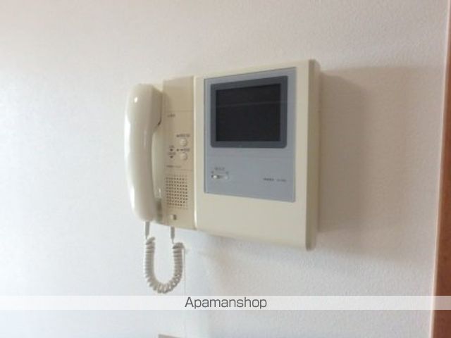 レジュイール東中通の内装写真