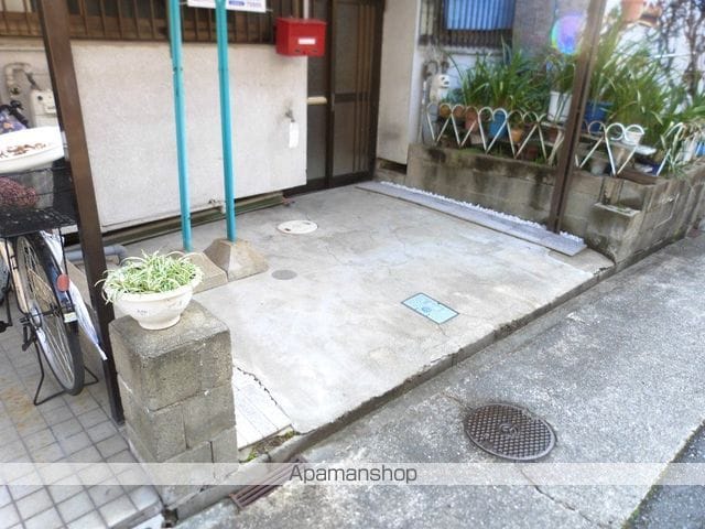 緑ヶ丘貸家の外観写真