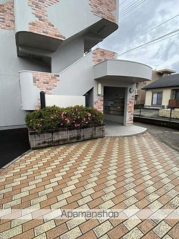 ベーシックパレスの外観写真