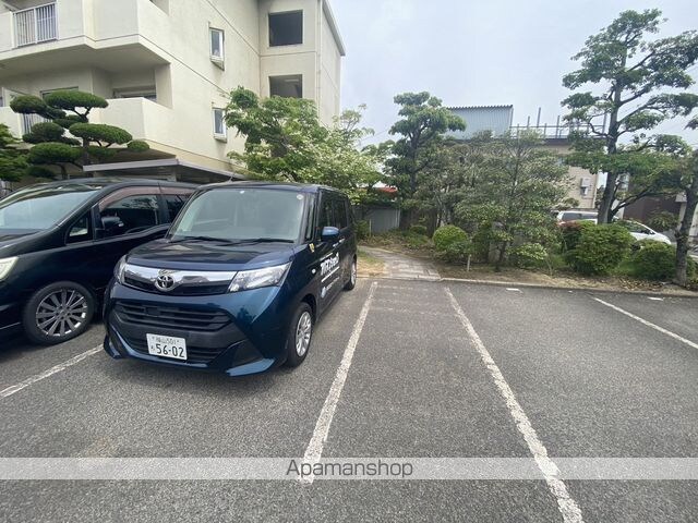 エーデルハイムＫ[2DK/52m2]の駐車場