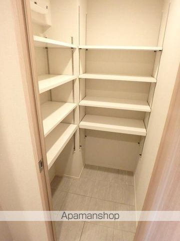 シーズンフラッツ青葉通一番町の内装写真